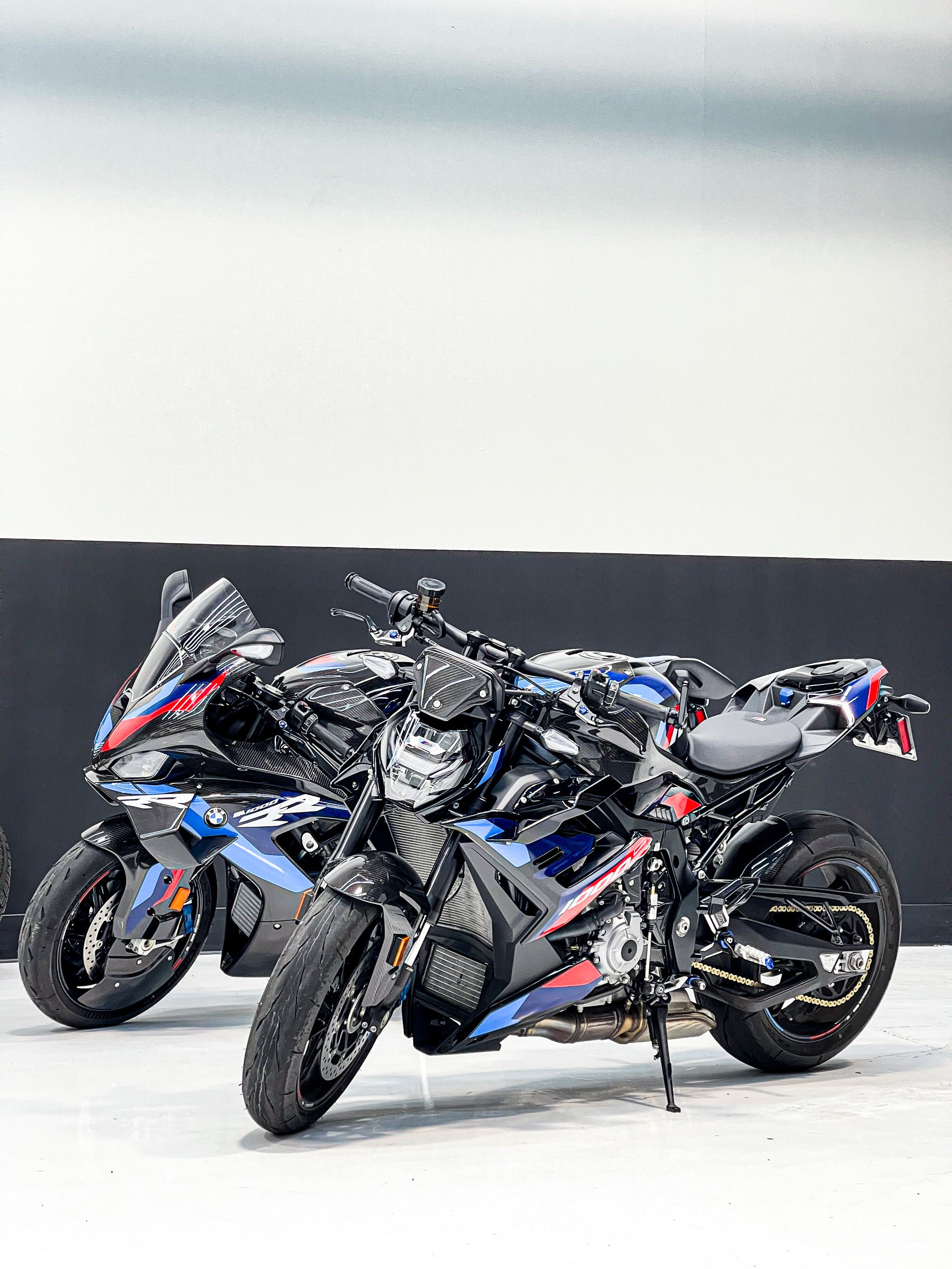BMW M1000RR X S1000R