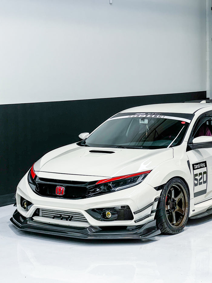 TRAVIS' VARIS FK8 TYPE R