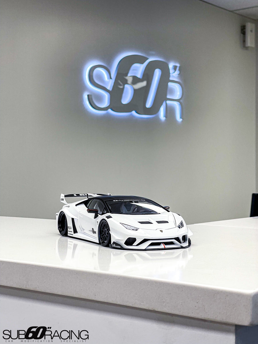 AUTOart LIBERTY WALK HURACAN WHITE