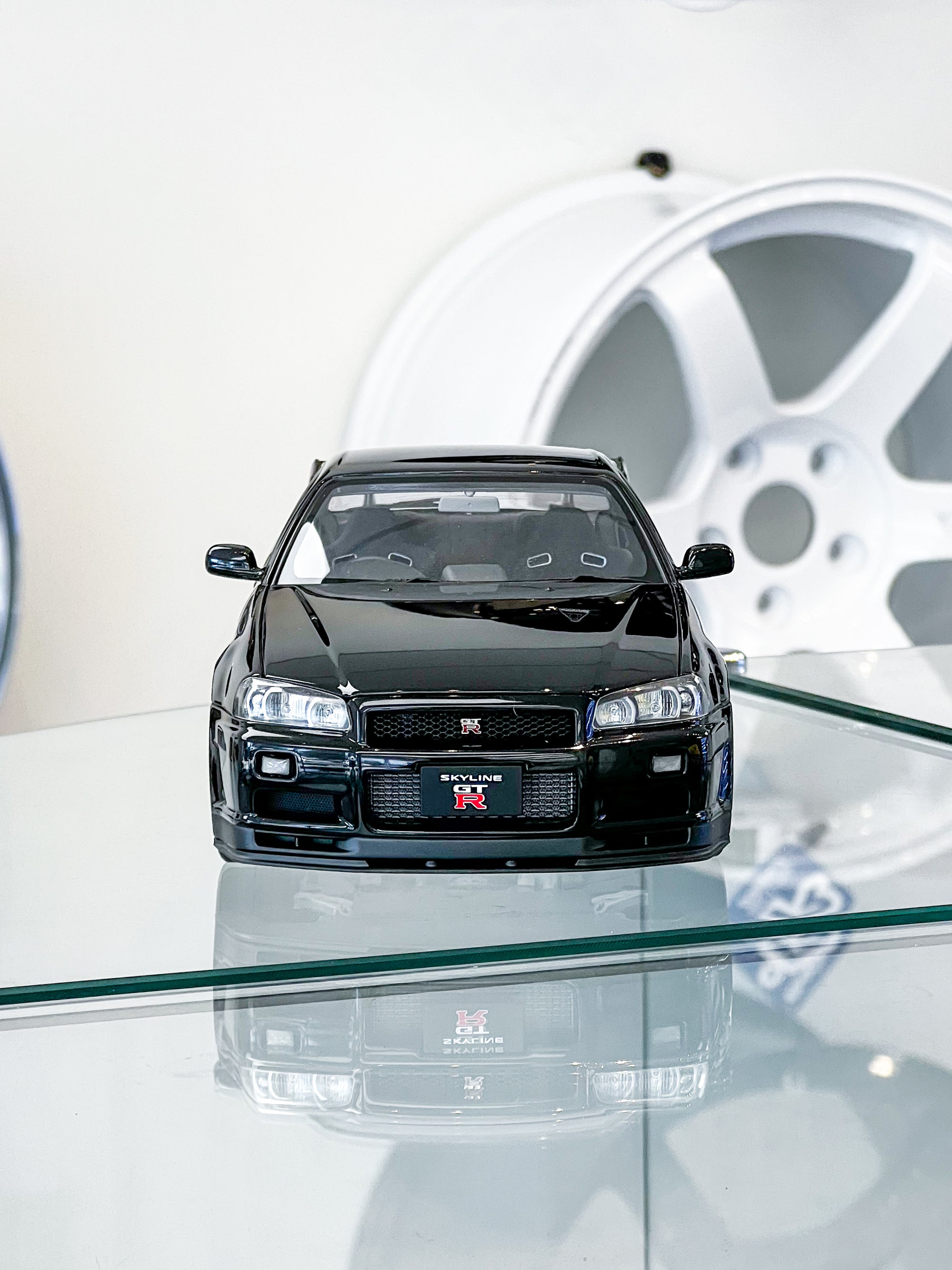 AUTOart NISSAN SKYLINE R34 GT-R BLACK