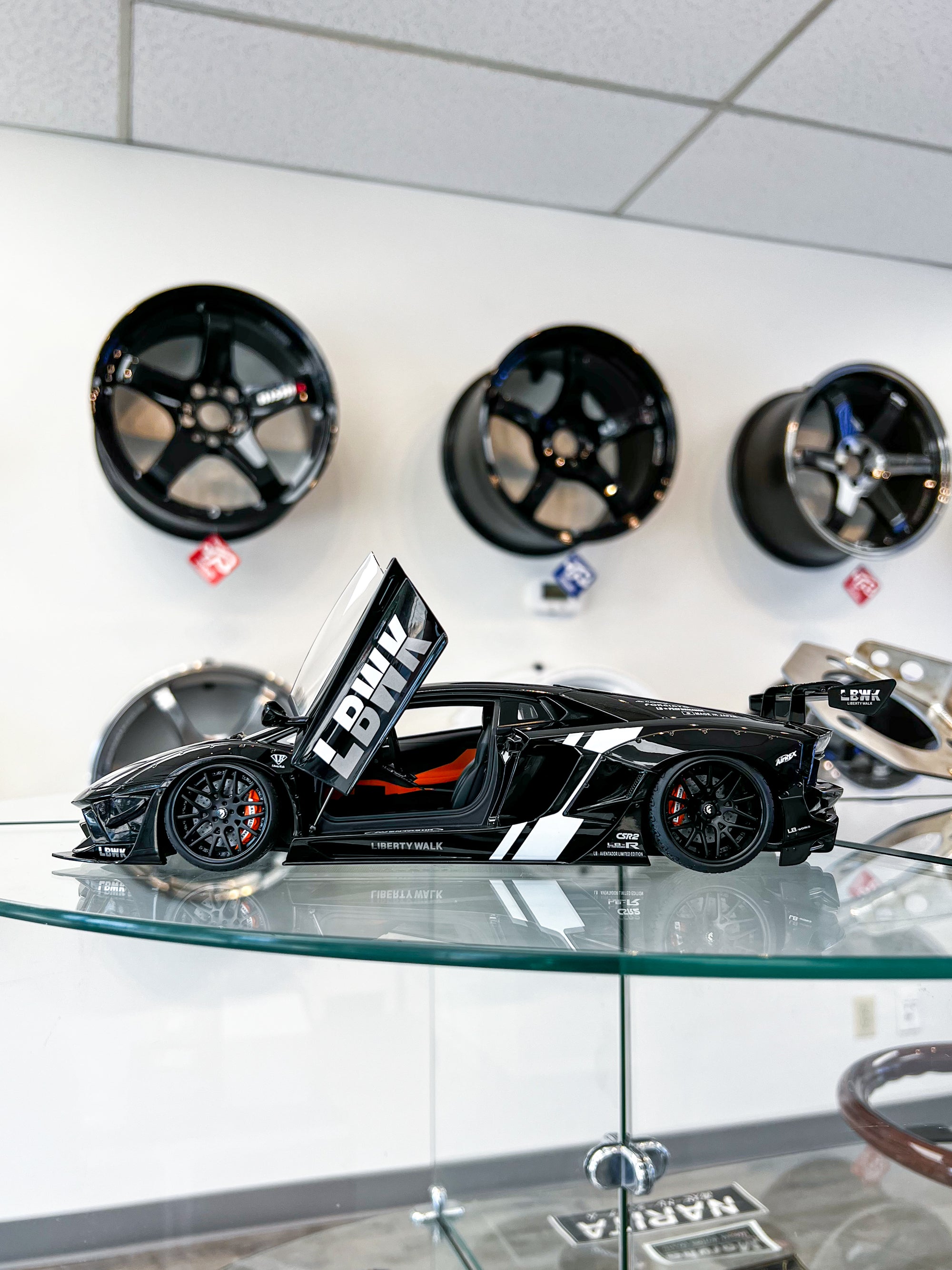 AUTOart LIBERTY WALK AVENTADOR BLACK