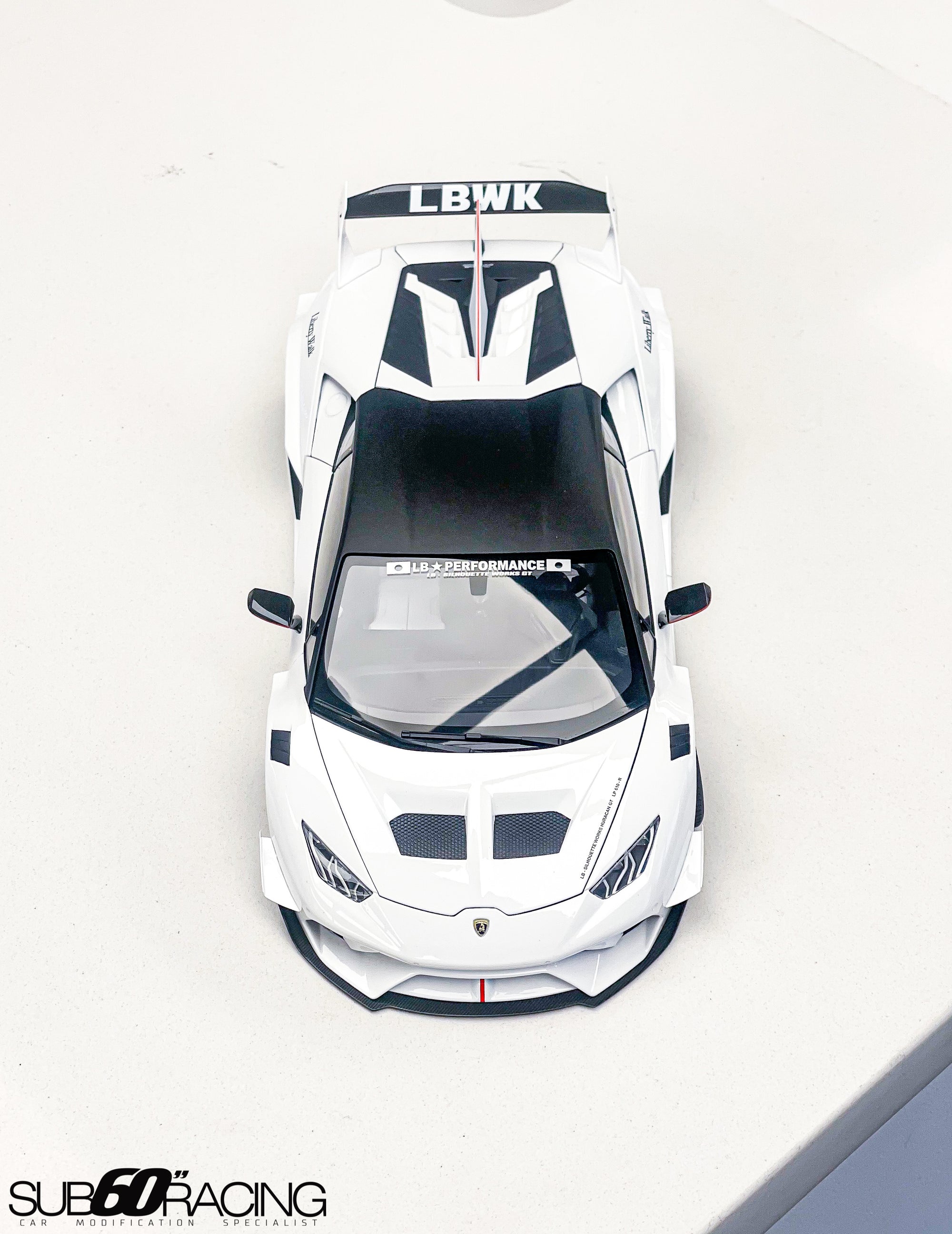 AUTOart LIBERTY WALK HURACAN WHITE