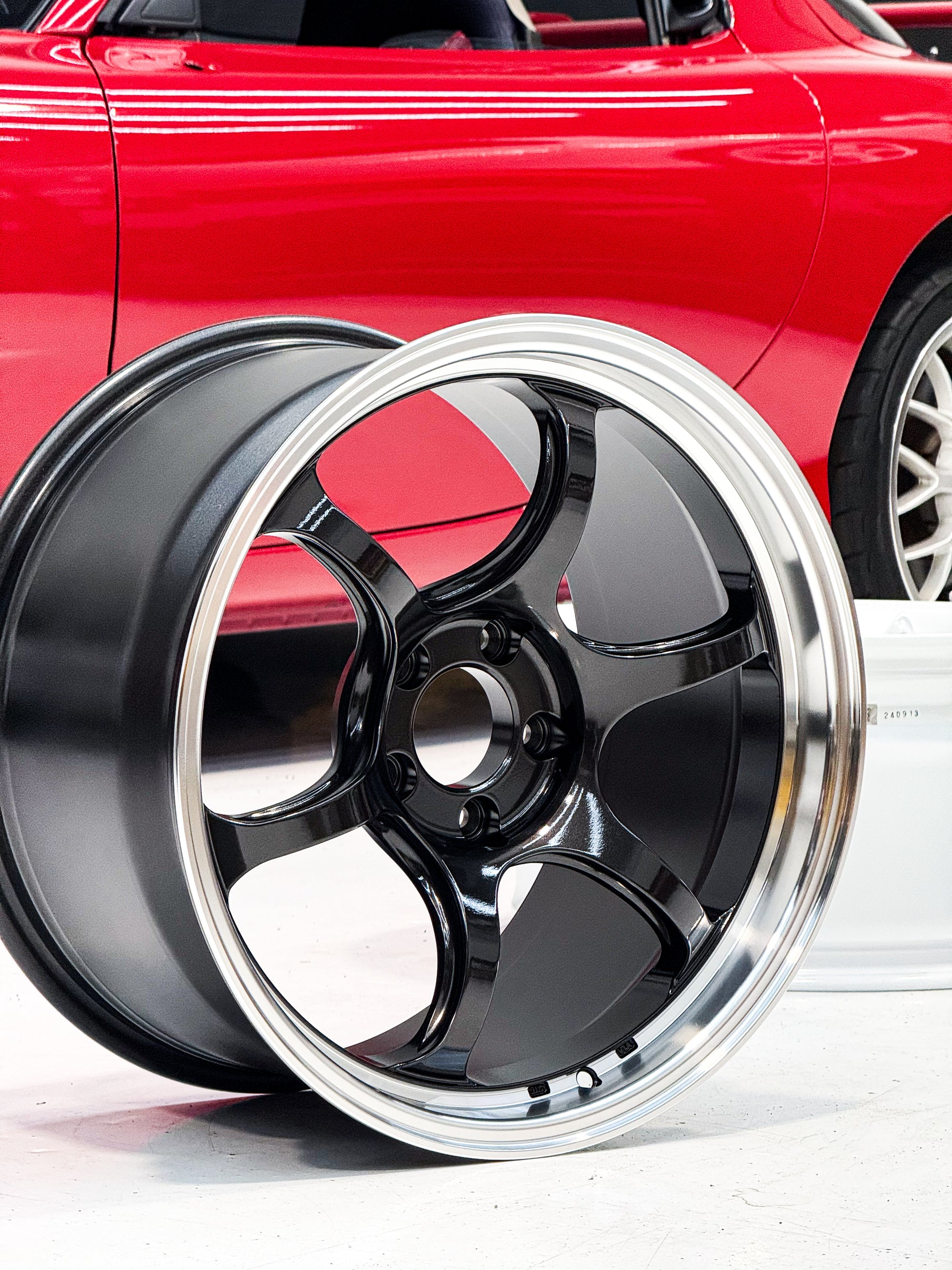 ADVAN RACING RG-D2 18X10 ET35 5X114.3 MBG