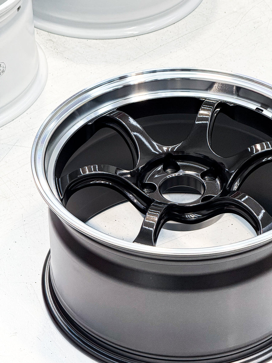 ADVAN RACING RG-D2 18X10 ET35 5X114.3 MBG