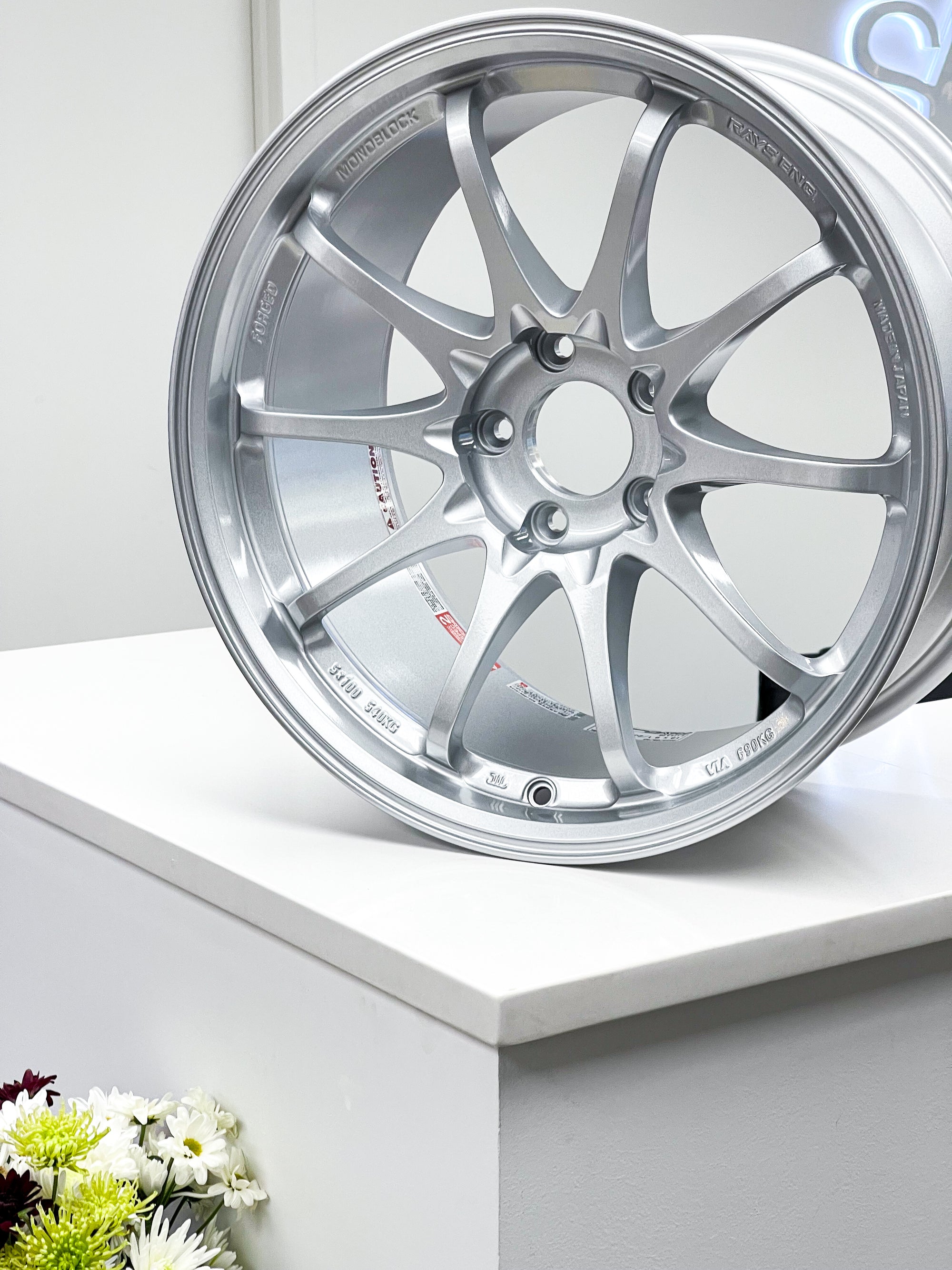 VOLK RACING CE28SL 18X9.5 +35 5X114.3 DS