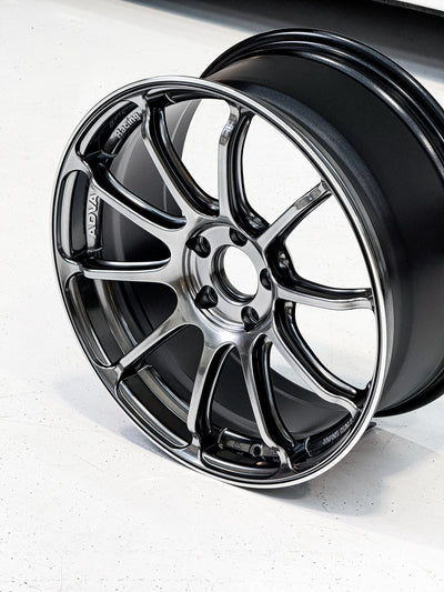 ADVAN RACING RSIII 19X9.5 +45 5X112 RACING HYPER BLACK GOLF R AUDI S