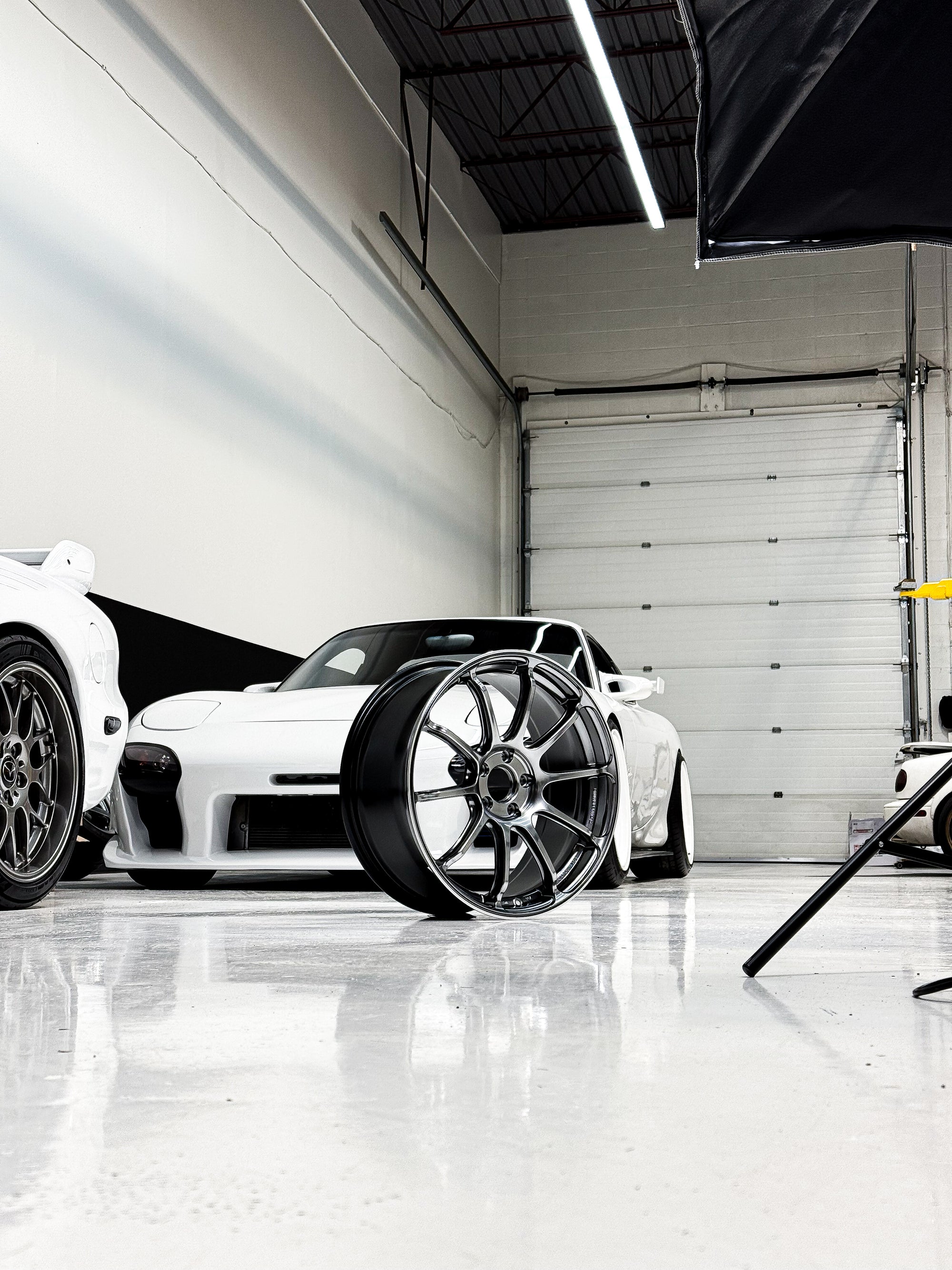 ADVAN RACING RSIII 19X8.5 +45 5X112 RACING HYPER BLACK GOLF R AUDI S