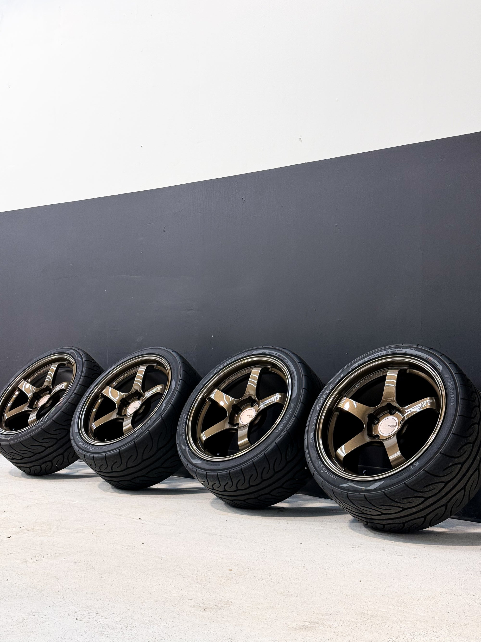 DEMO ADVAN RACING GT PREMIUM 18X10 +40 5X120 FK8 FL5
