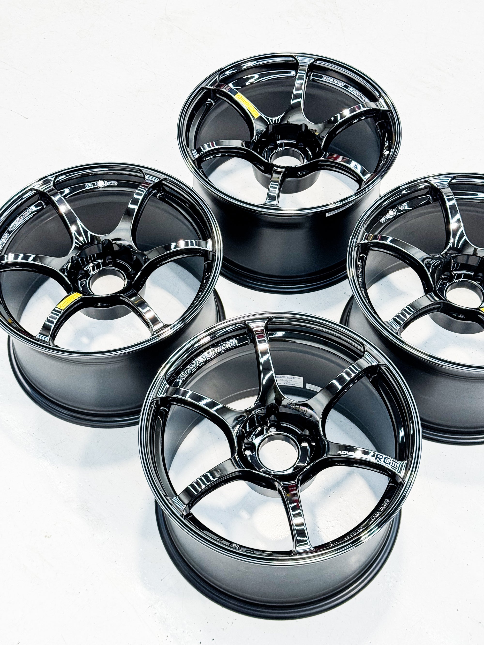 ADVAN RACING RG-III 18X10.5 +15 5X114.3 BLACK CHROME