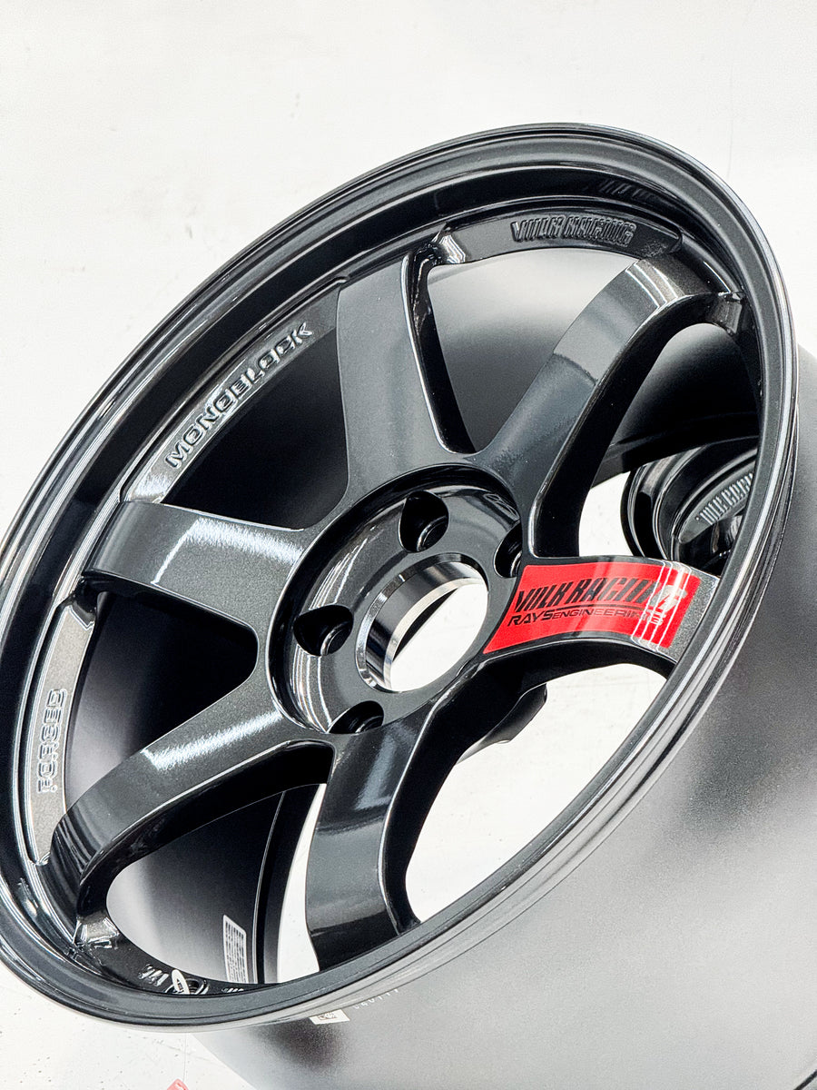 VOLK RACING TE37 SL 18X9.5 +38 5X120 DB