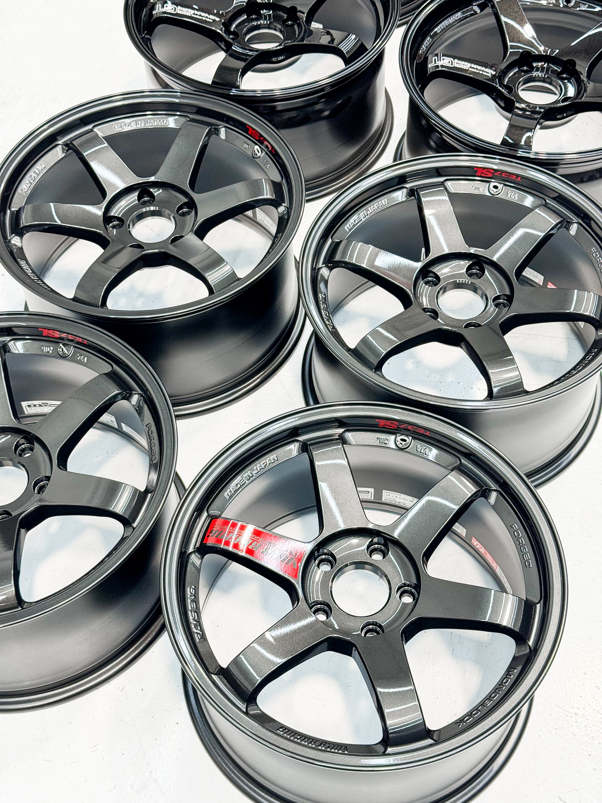 VOLK RACING TE37 SL 18X9.5 +38 5X120 DB FK8 FL5