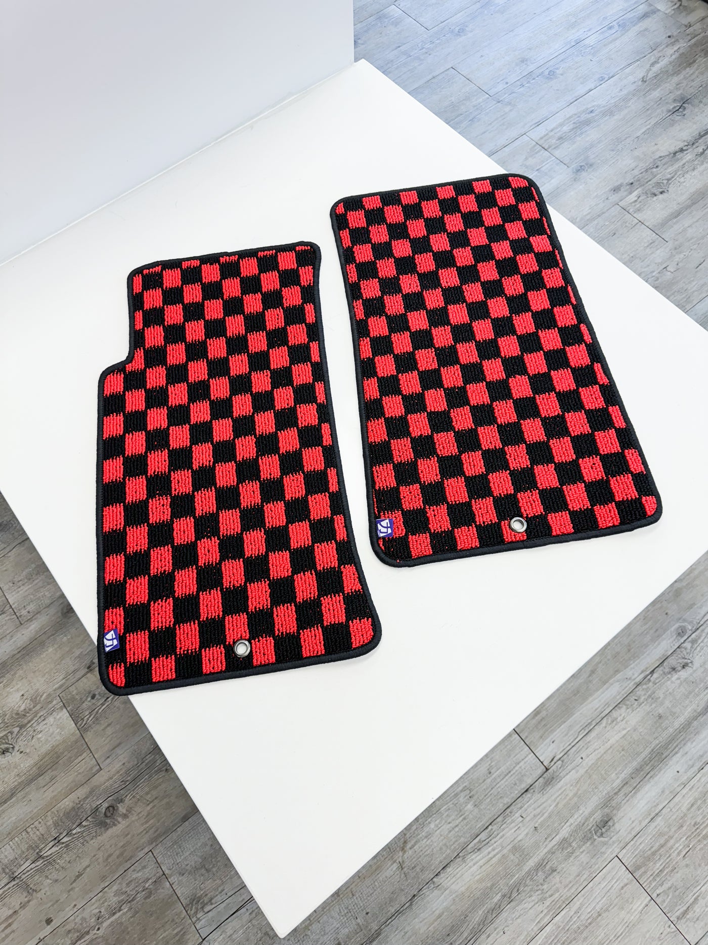 JDM STYLE CHECKERED FLOOR MATS FOR 90-05 MIATA LHD
