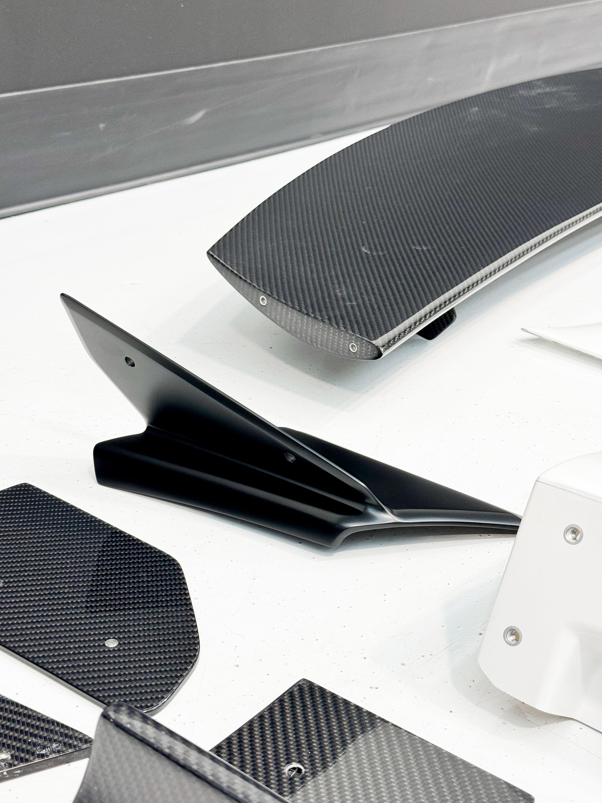 VARIS CIVIC TYPE-R FK8 WIDE BODY