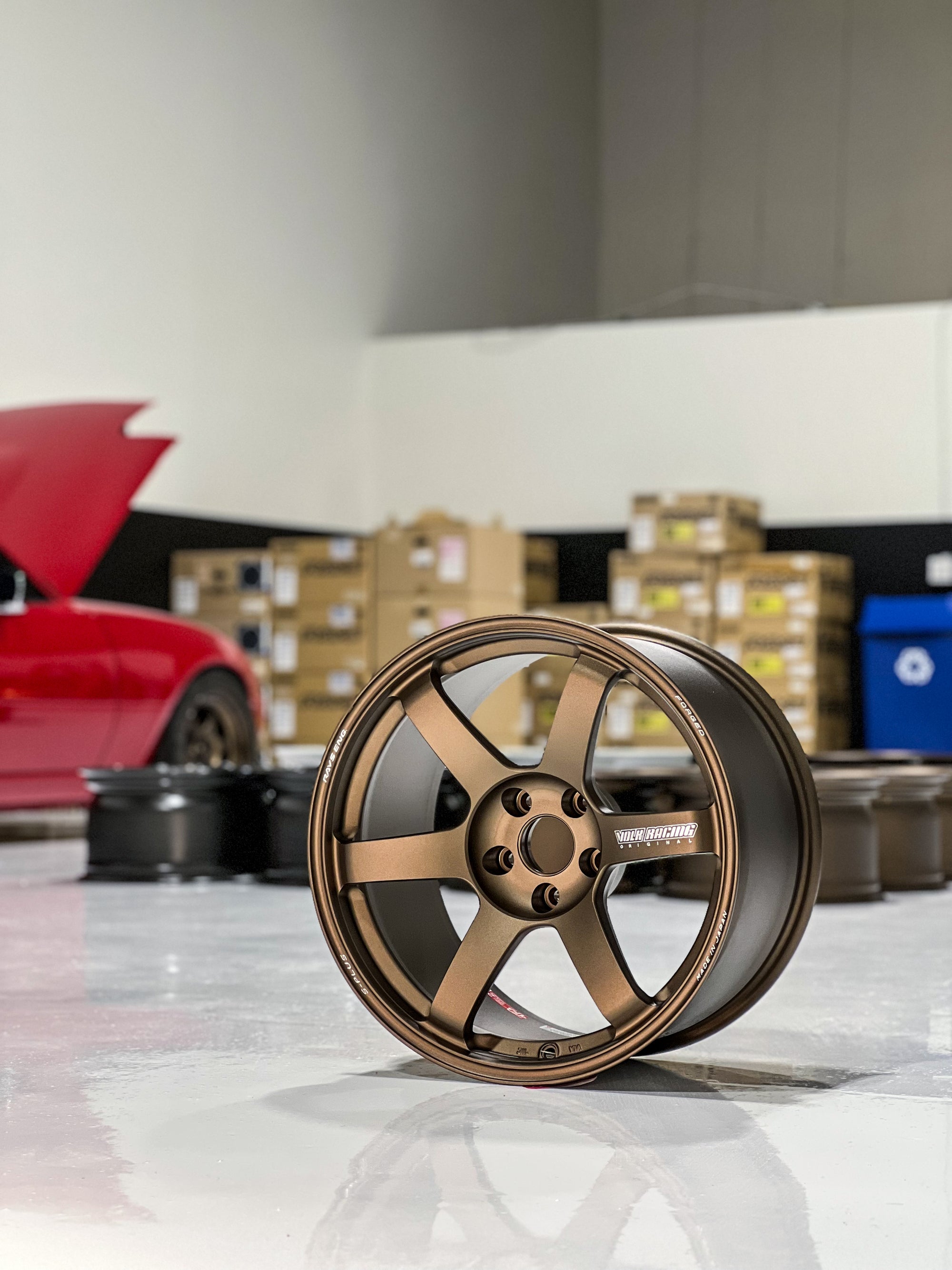 VOLK RACING TE37 SAGA S-PLUS 18X10.5 +15 5X114.3 BR