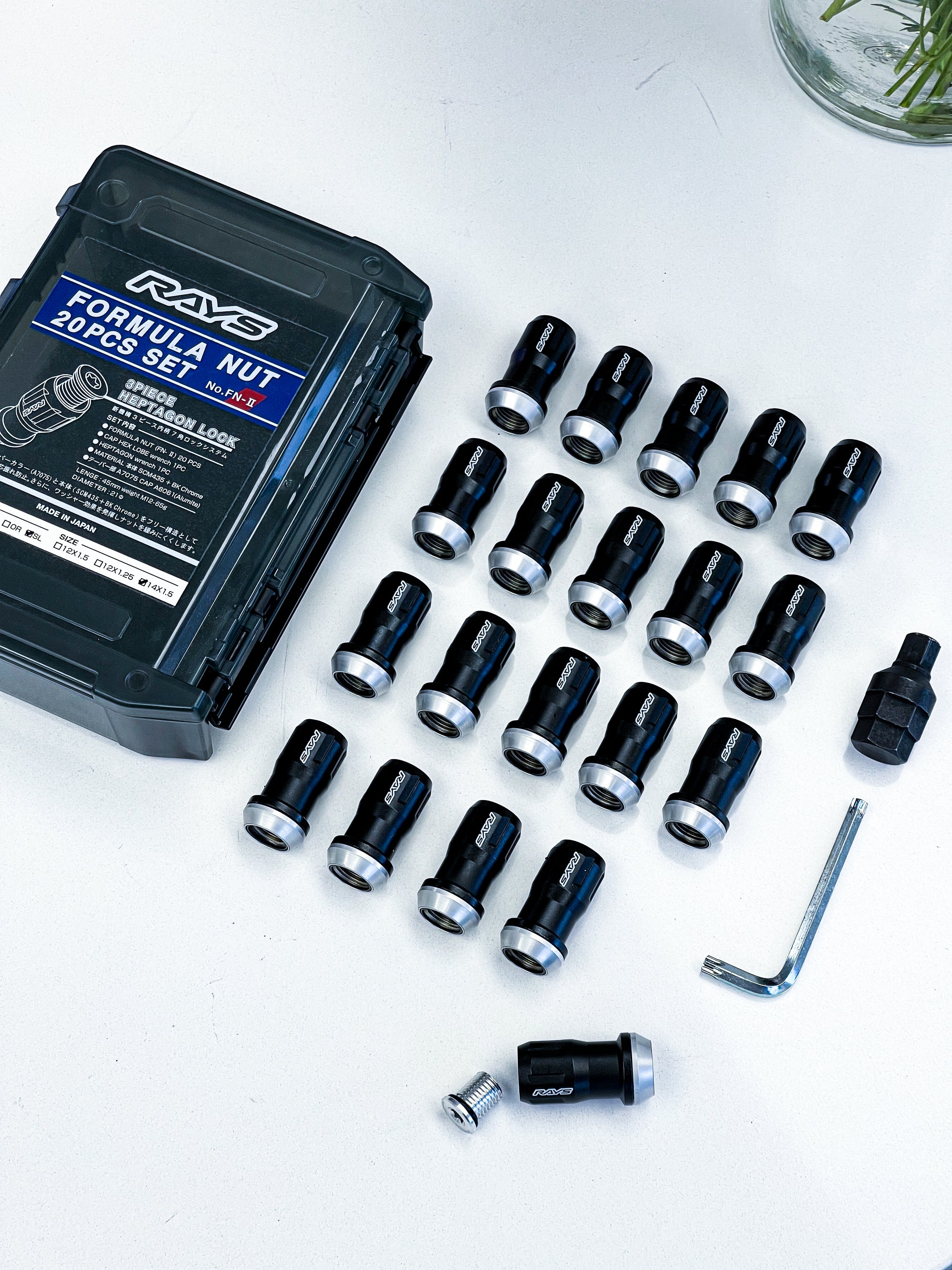 RAYS FORMULA LUG NUTS M14X1.5 SILVER CAP