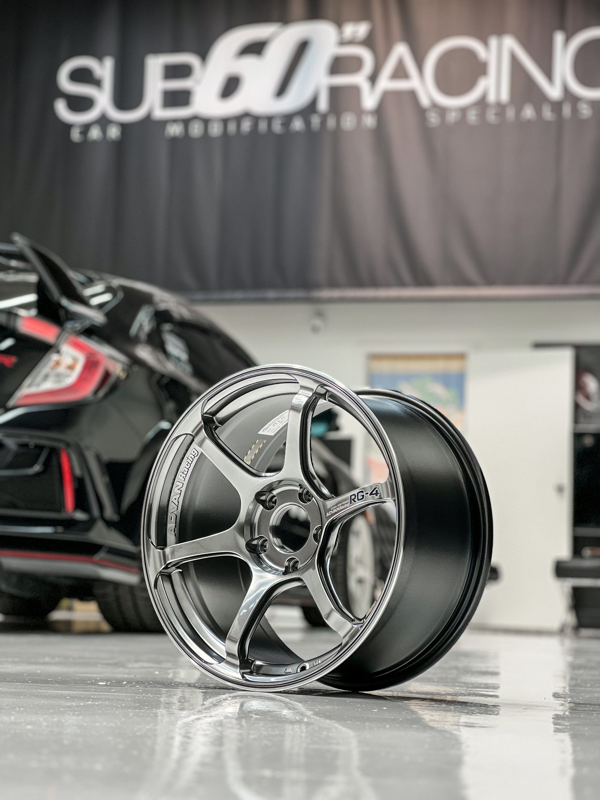 ADVAN RACING RG-4 18X9.5 +45 5X120 HBR