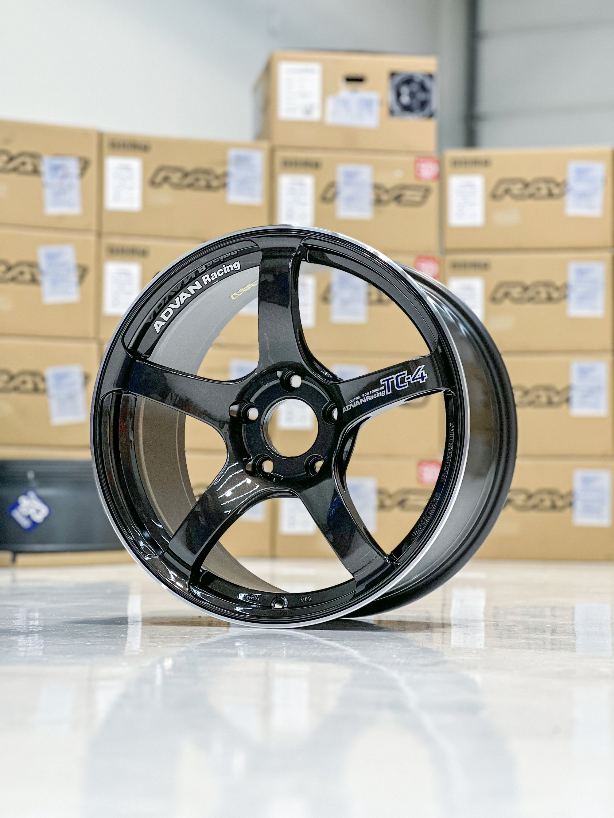 ADVAN RACING TC-4 18X9.5 +45 5X100 BGR