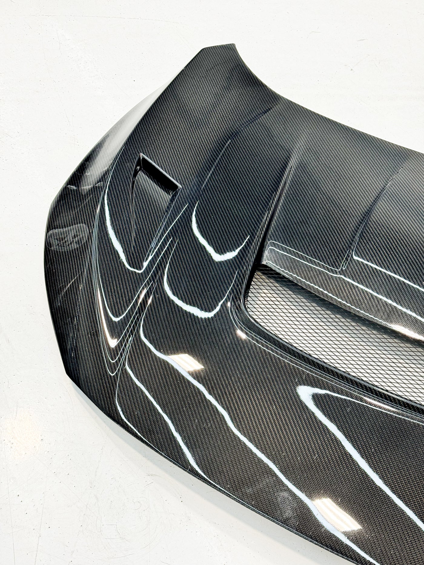 VARIS FK8 HOOD CARBON FIBER