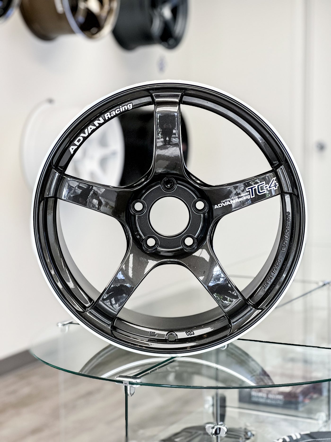 ADVAN RACING TC-4 18X9.5 +45 5X120 BGR