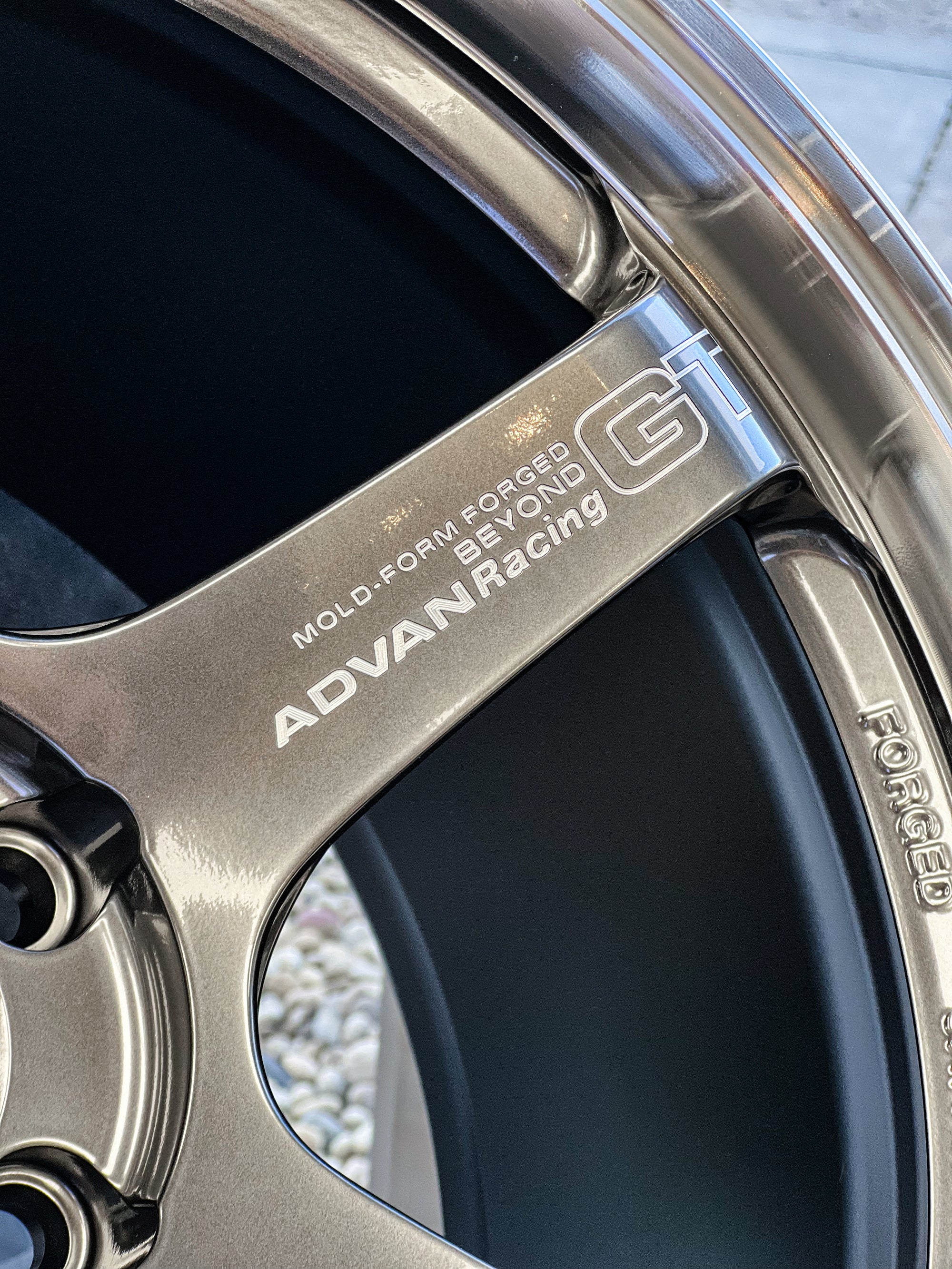 ADVAN RACING GT BEYOND 19X9.5 +25/19x11 +35 5X112 MHB