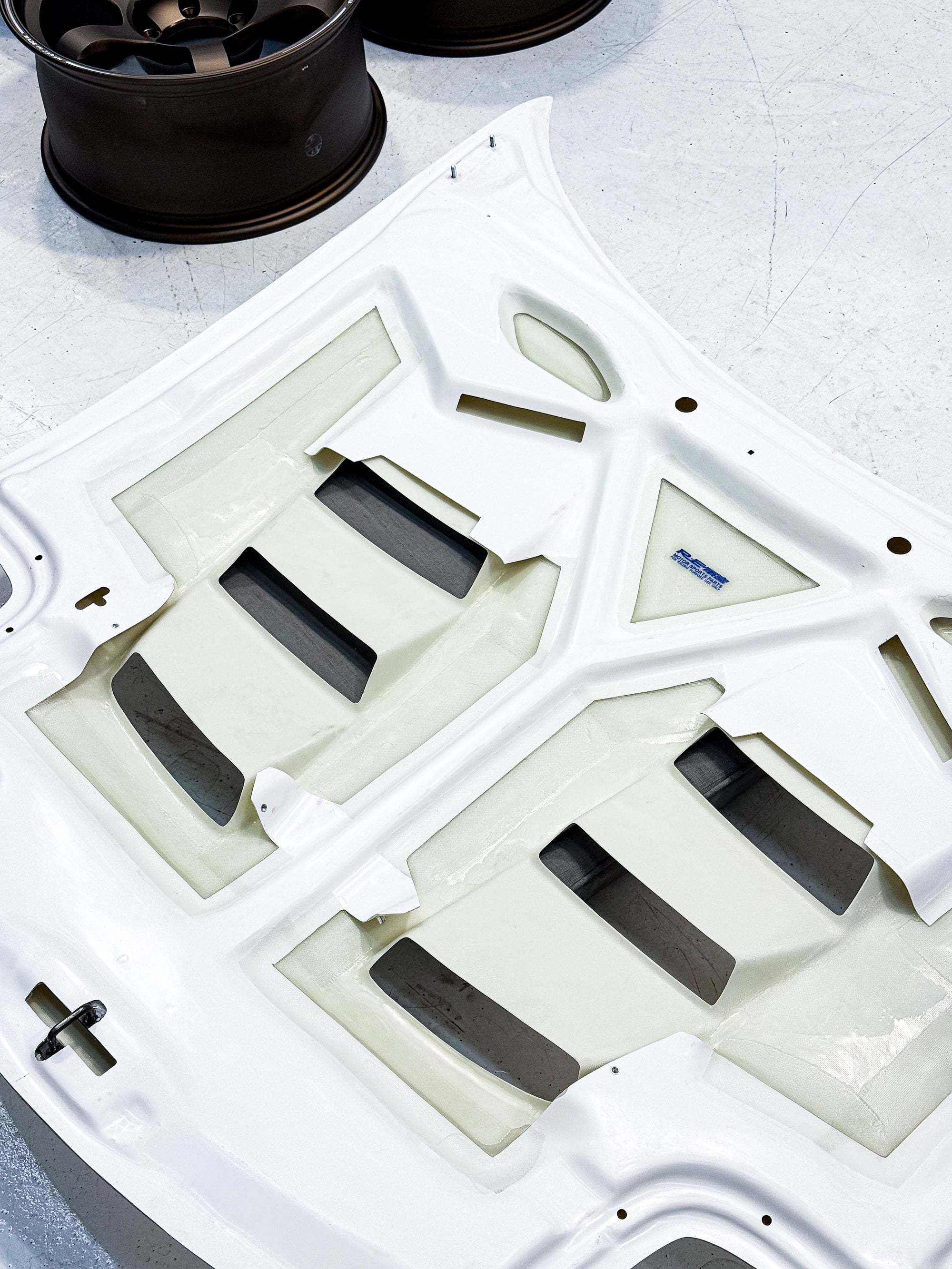 RE-AMEMIYA AD9 HOOD For FD RX7