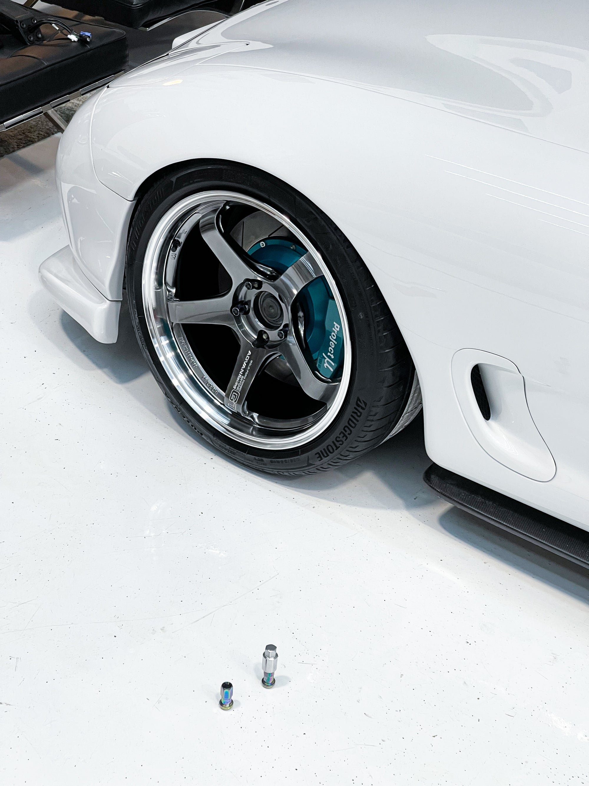 DEMO ADVAN RACING GT BEYOND 18X10 +35 5X114.3 MHB