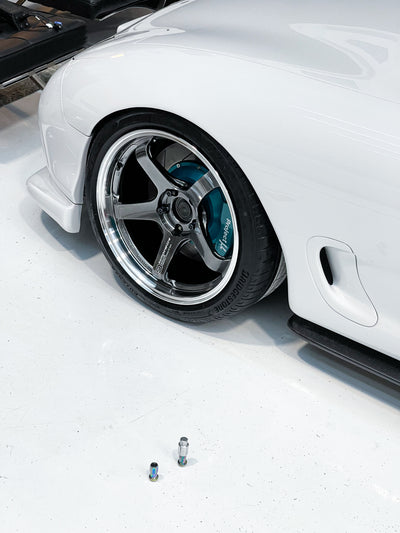 DEMO ADVAN RACING GT BEYOND 18X10 +35 5X114.3 MHB