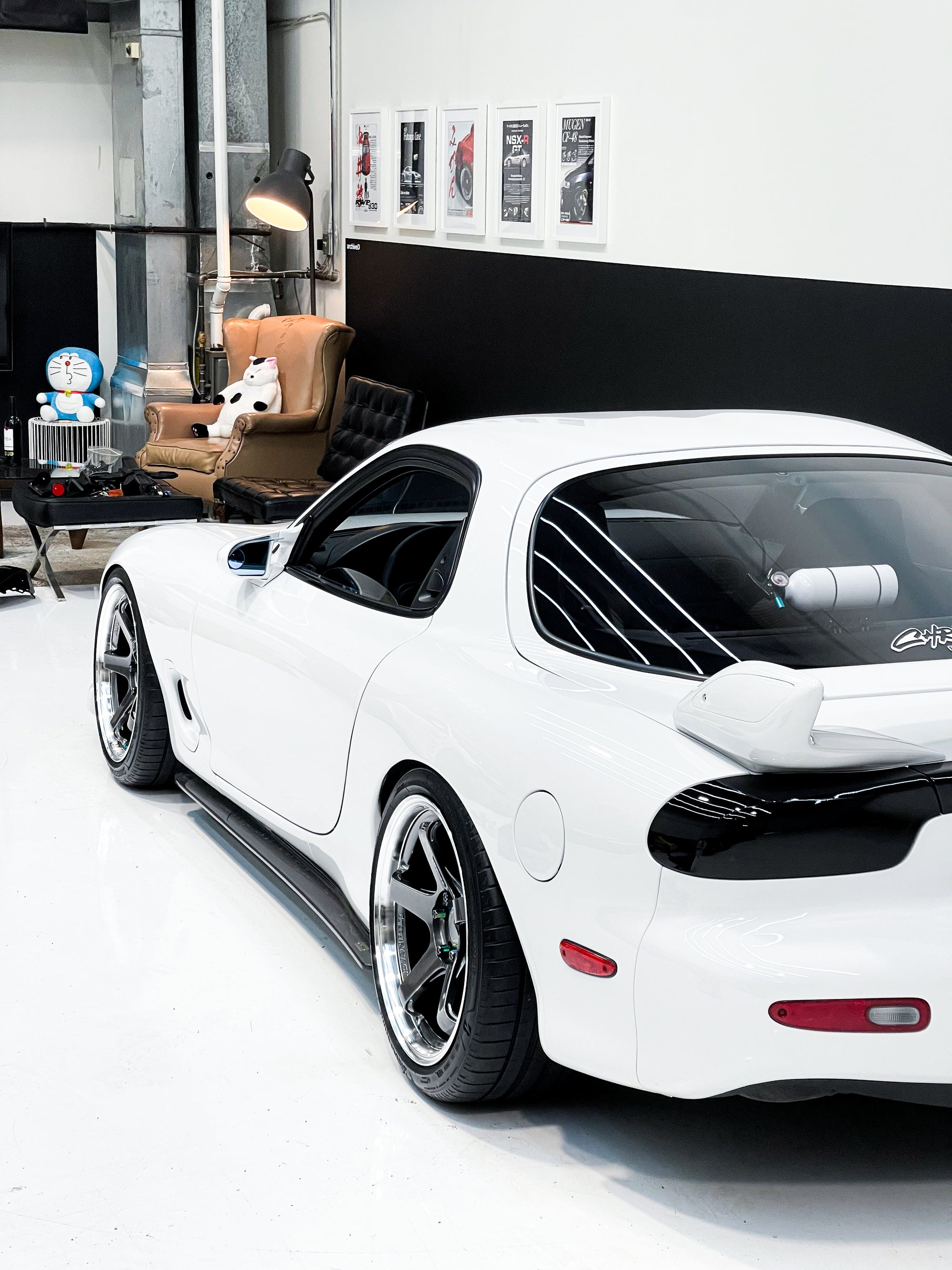 DEMO ADVAN RACING GT BEYOND 18X10 +35 5X114.3 MHB