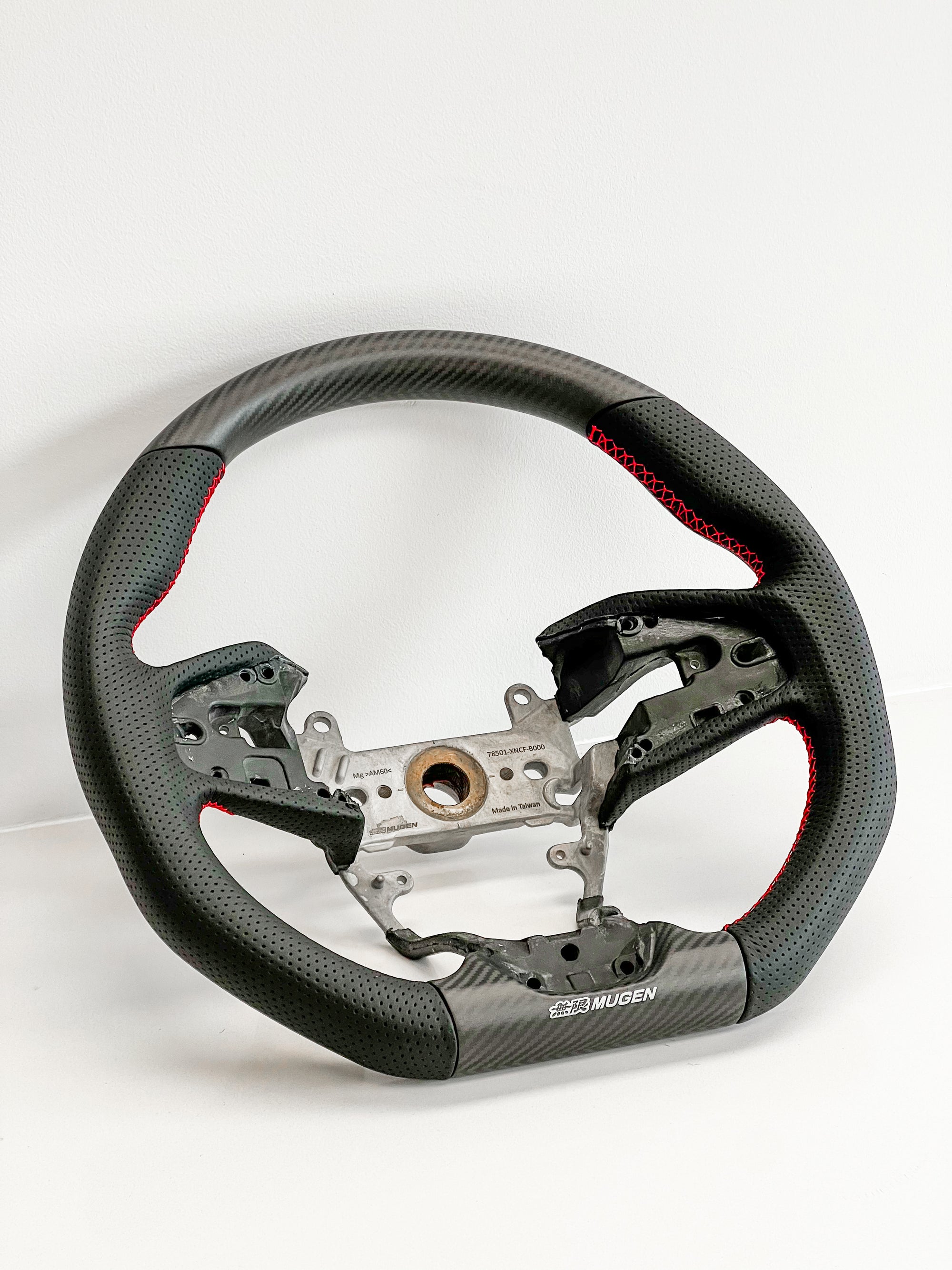 MUGEN FK8 DRY CARBON STEERING WHEEL