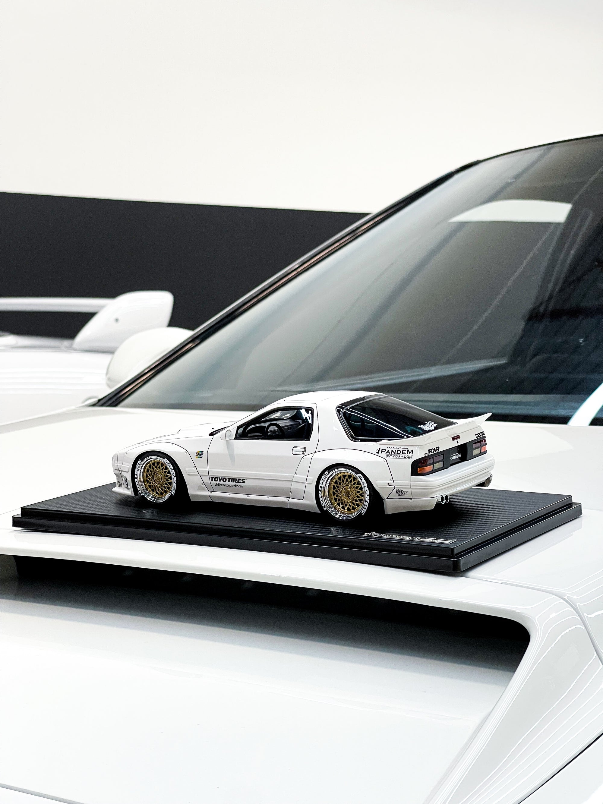 IGNITION MODEL PANDEM RX7 FC3S