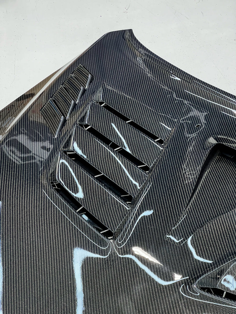 VARIS CARBON COOLING BONNET EVO X