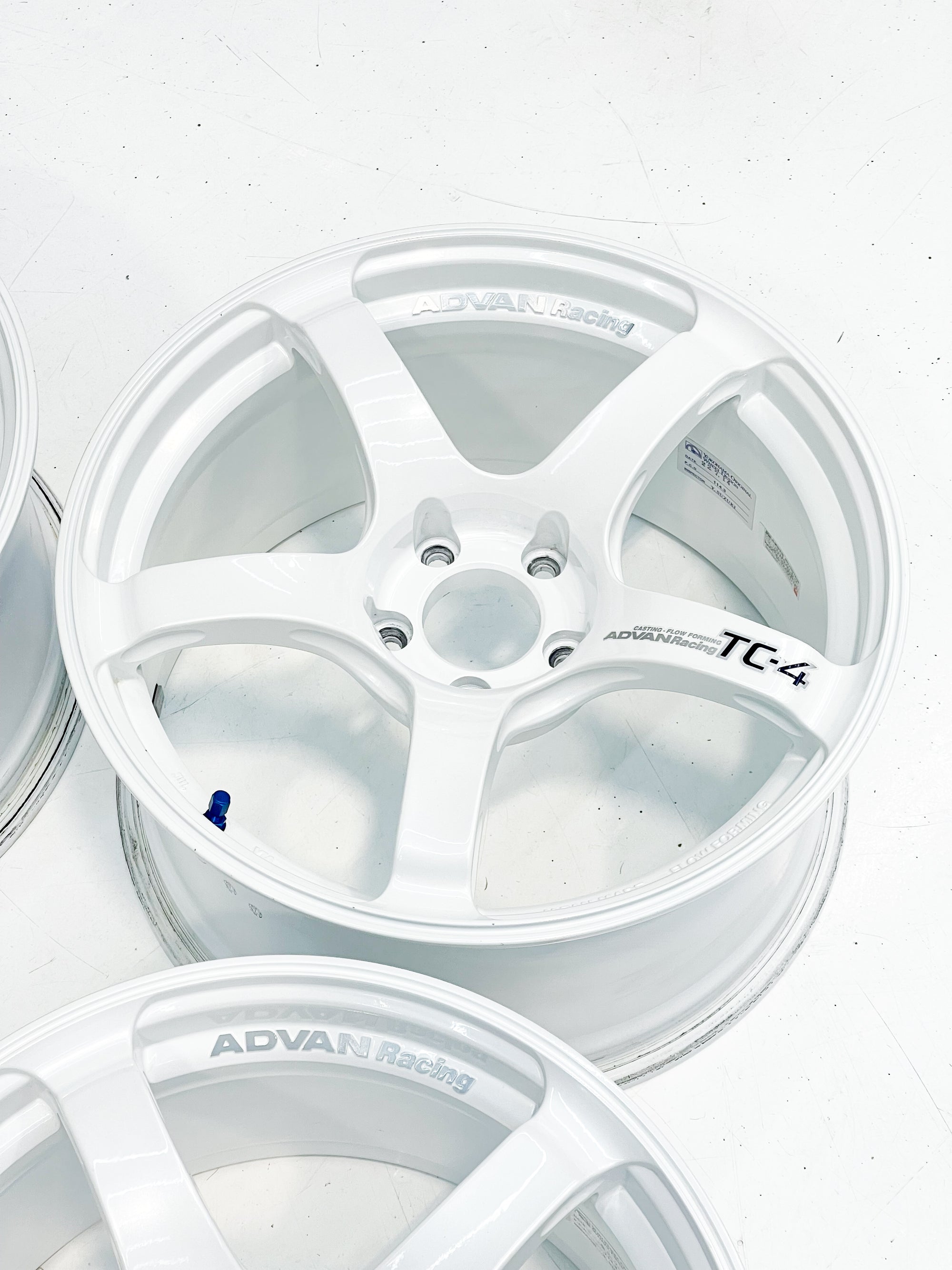 USED ADVAN RACING TC-4 18X9.5 +35 5X114.3 WMR