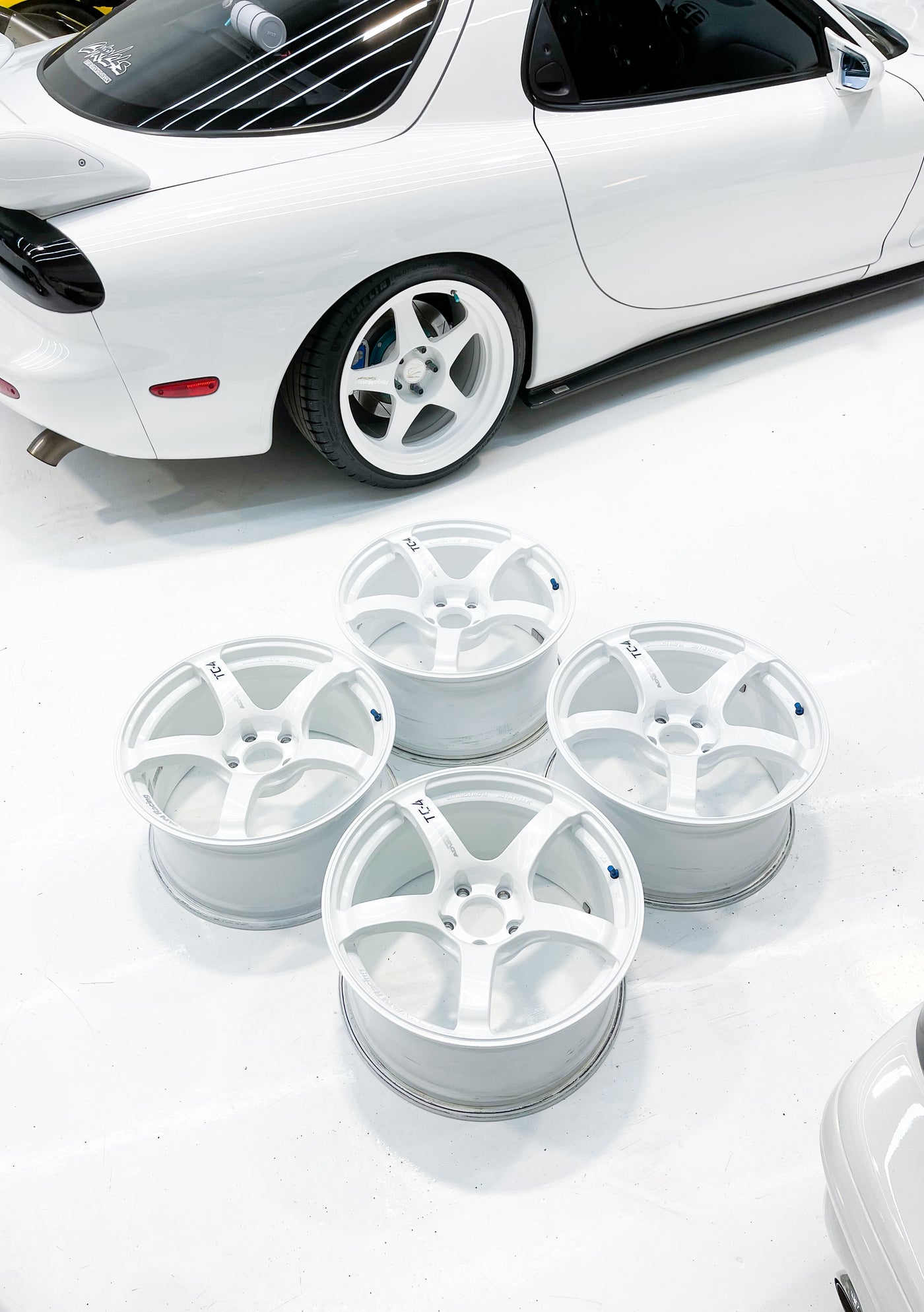 USED ADVAN RACING TC-4 18X9.5 +35 5X114.3 WMR