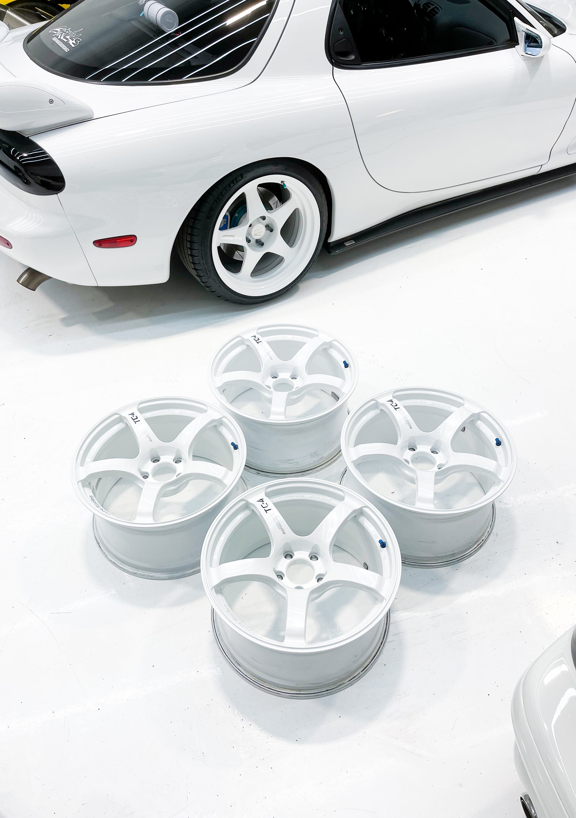 USED ADVAN RACING TC-4 18X9.5 +35 5X114.3 WMR