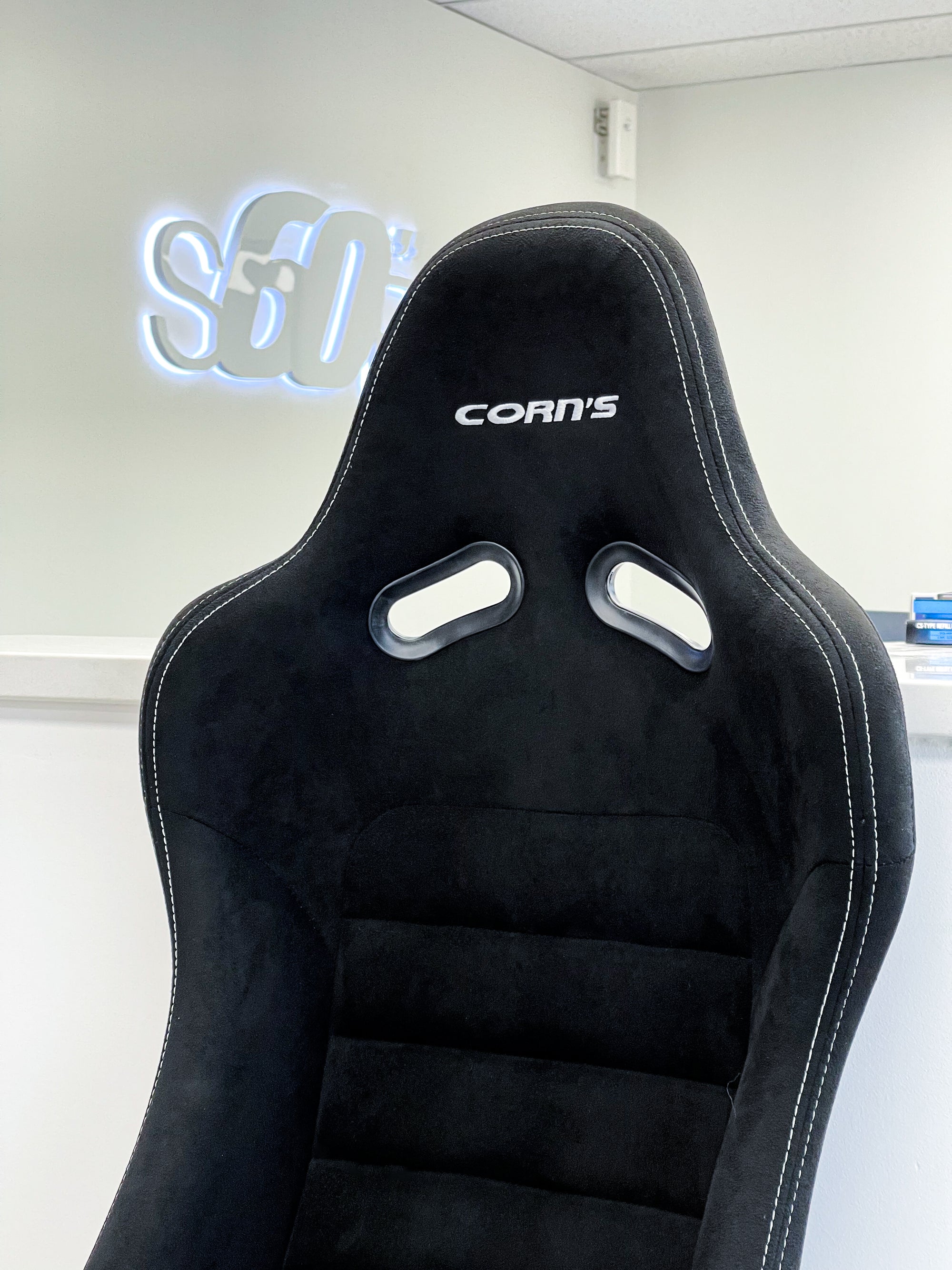 CAR MAKE CORN’S BUCKET SEAT DEMO