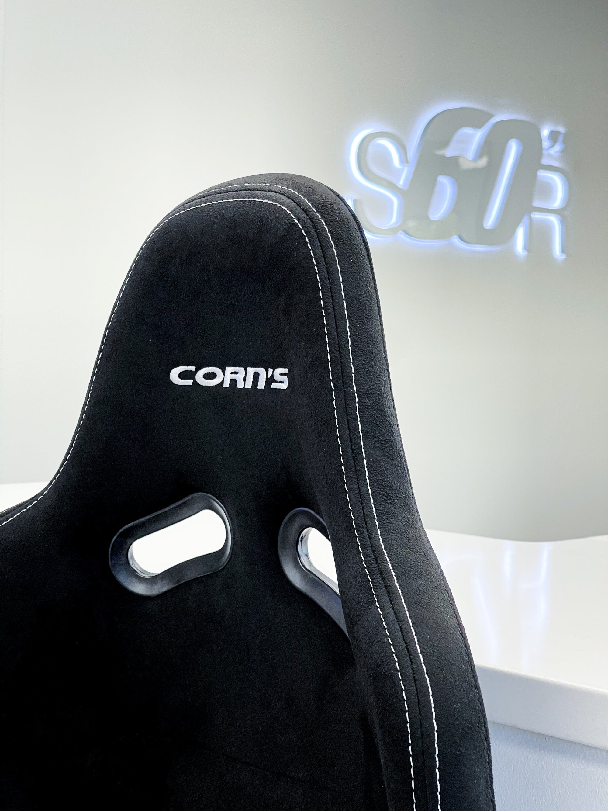 CAR MAKE CORN’S BUCKET SEAT DEMO