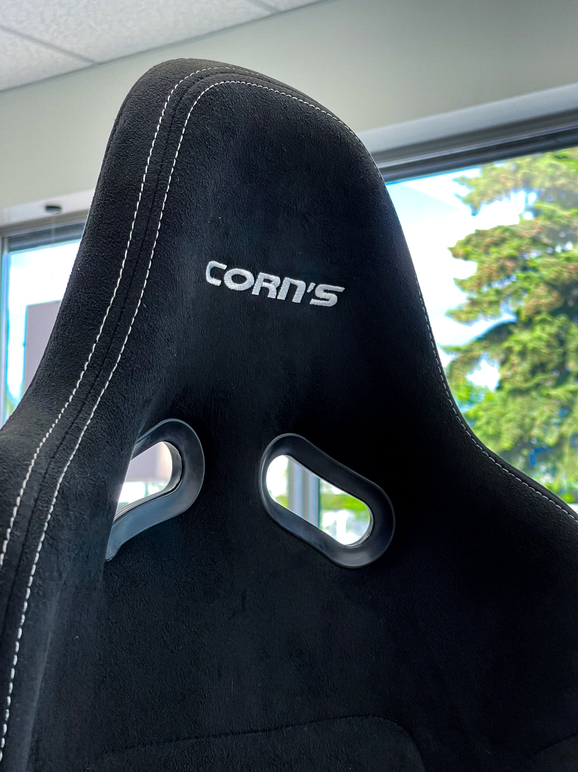 CAR MAKE CORN’S BUCKET SEAT DEMO