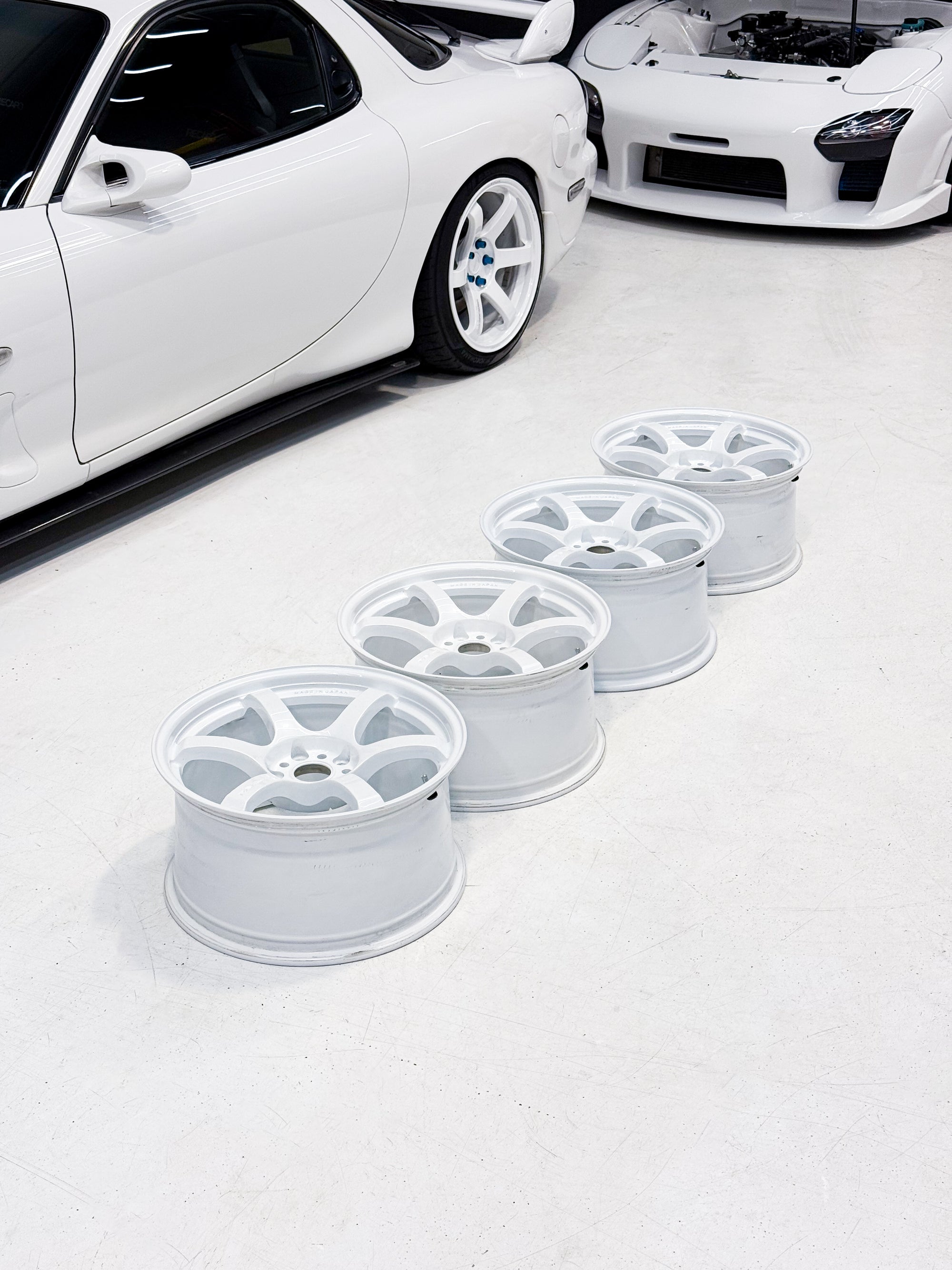 PRE-OWNED GRAM LIGHTS 57DR 18X9.5 +38 5X120 CPP